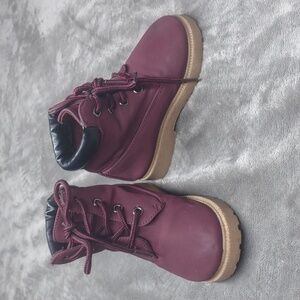 Kids unbranded timberland esk boots size 8